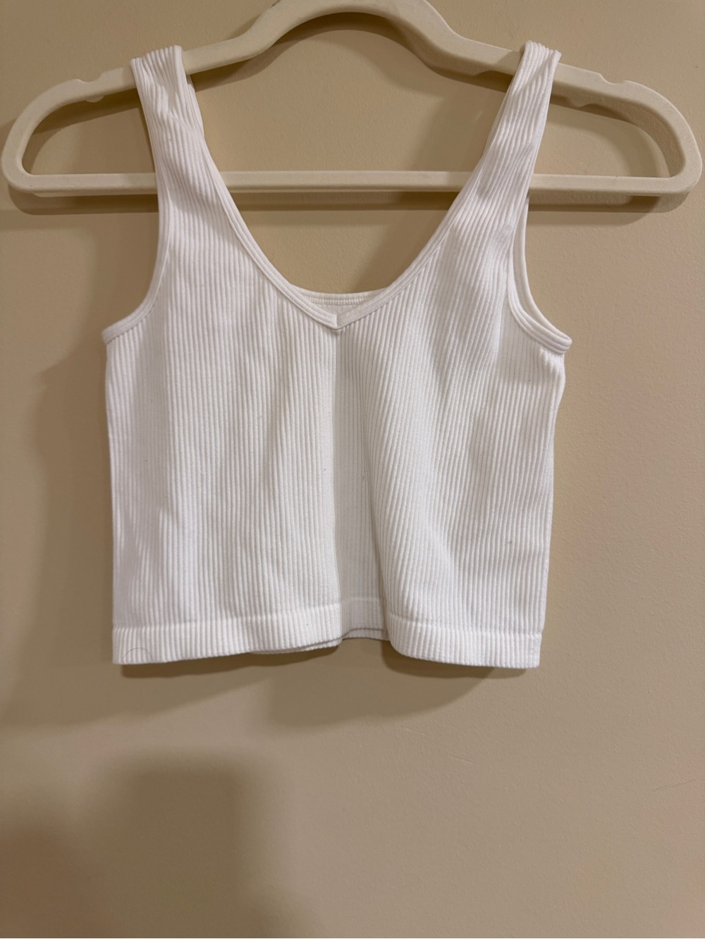 Suzette Collection White Ribbed V-Neck Crop Tank Top